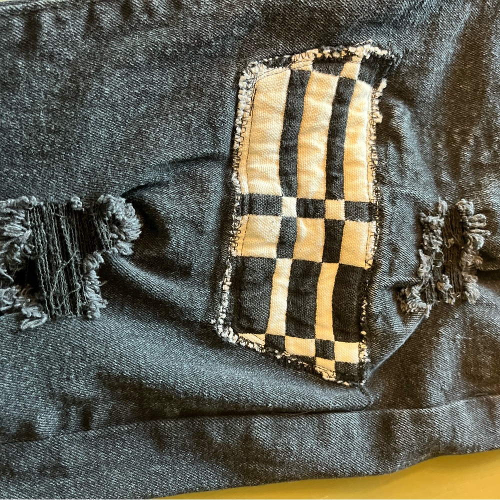 Rue 21 Premium Skinny Supreme Flex Black Distressed Jeans - Picture 9 of 10